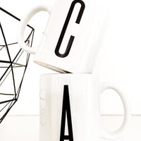 GRAPHIC LETTER MUG