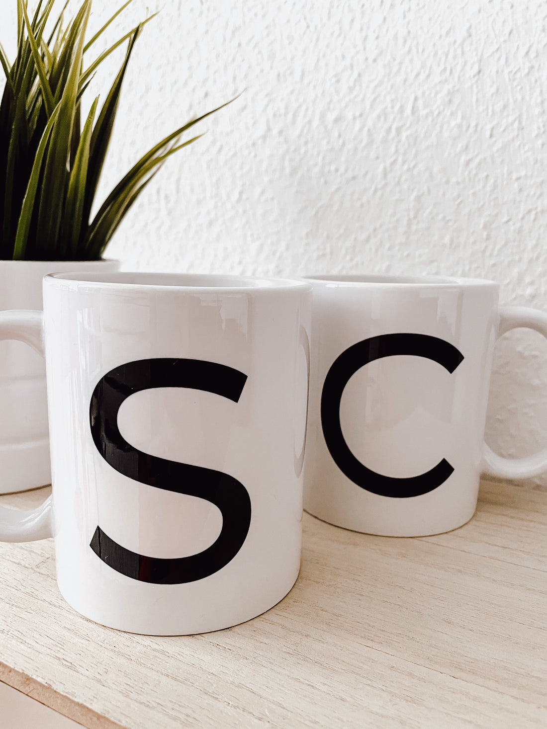 MODERN LETTER MUG